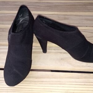 IMPO Strech Womens  Black Booties Virtue Shoes Heels Round Pointed Toe